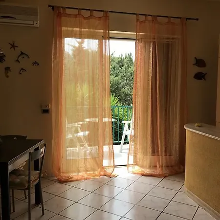 La Casa Di Fily Apartment *